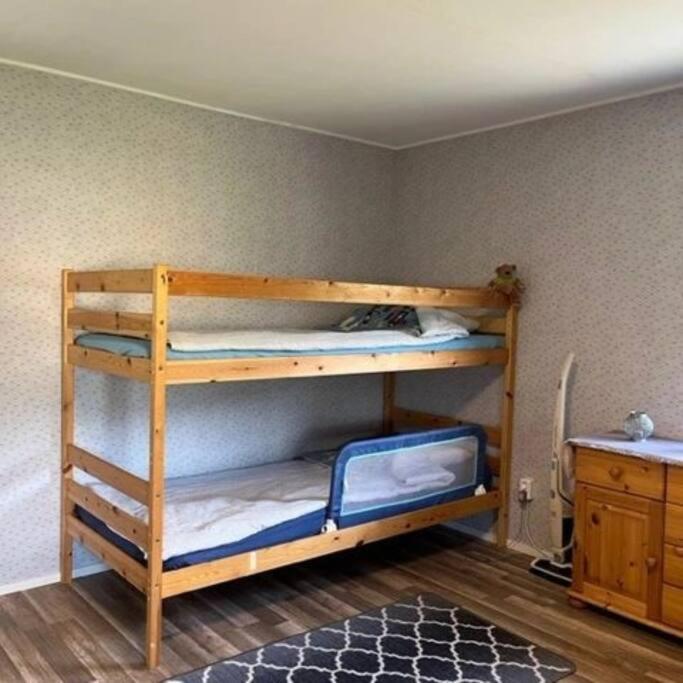 Familienfreundliche Farm Stuga Hamra エクステリア 写真