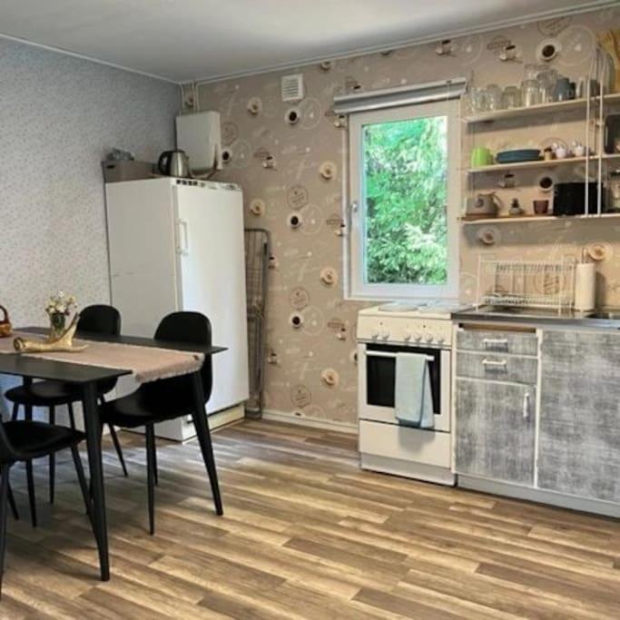 Familienfreundliche Farm Stuga Hamra エクステリア 写真